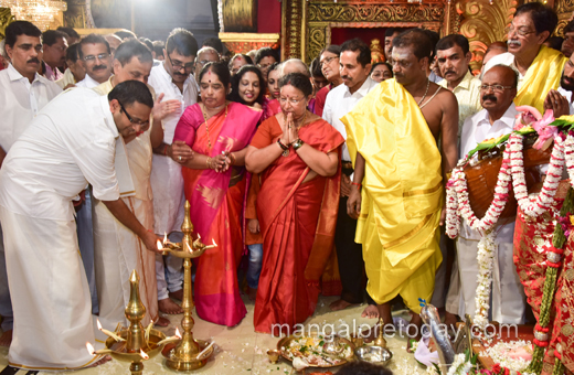 Mangalore dasara bigins